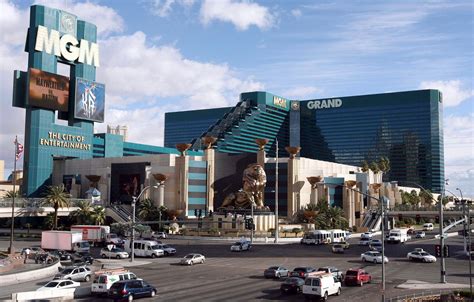 Who are the hackers that breached MGM's Las Vegas 